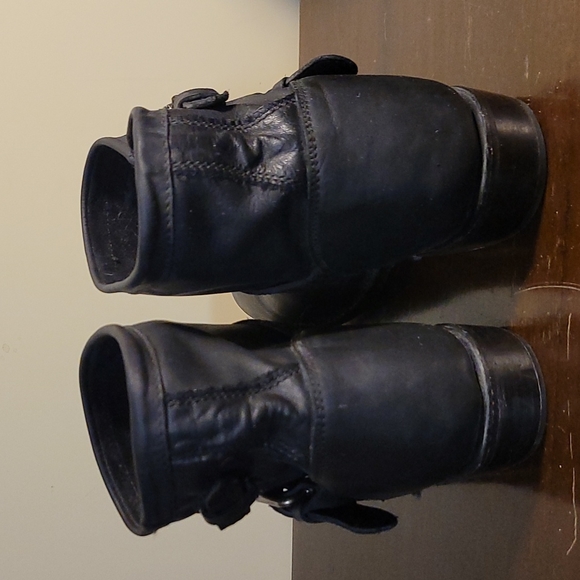 Women's size US10 Eur41 authentic Ash leather boots - Picture 2 of 7